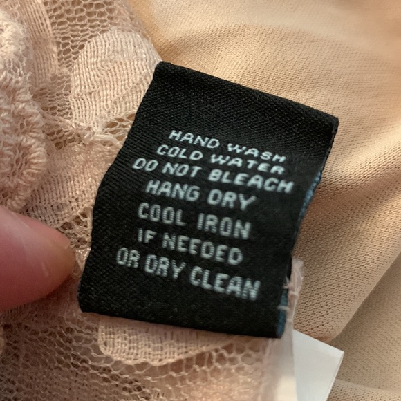 Cynthia Rowley Lace Top. Size M. - Picture 9 of 13